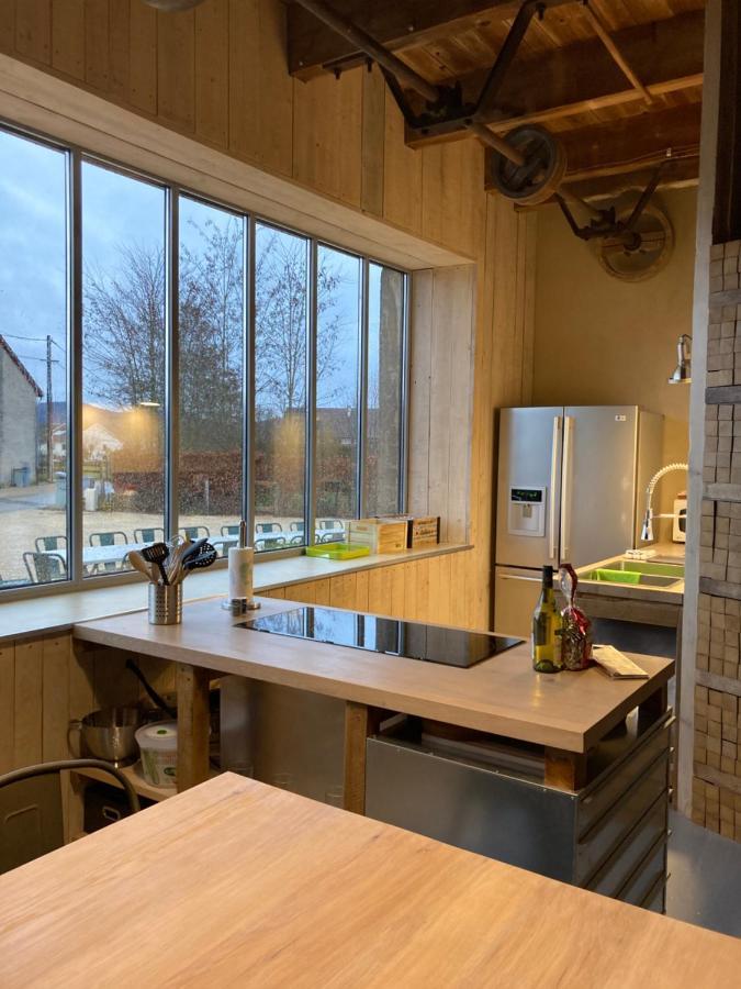 Gîte L'Atelier de Tournerie Montigny-sur-l'Ain Exterior foto